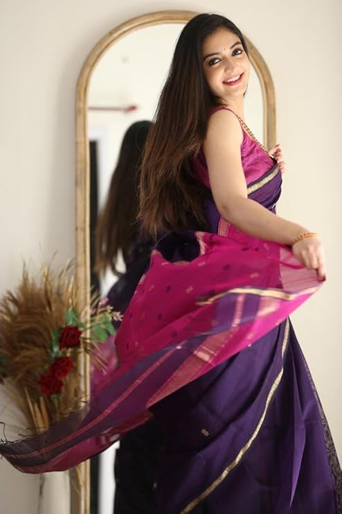 Banarasi Silk Saree with Zari Border and Unstitched Blouse Piece - Image 3